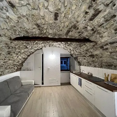 Appartamento Incantevole La Grotta Apricale Extérieur photo